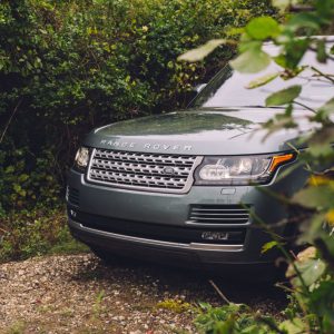 The 2017 Range Rover HSE TD6 Is Exceptionally Minimal Feature Articles